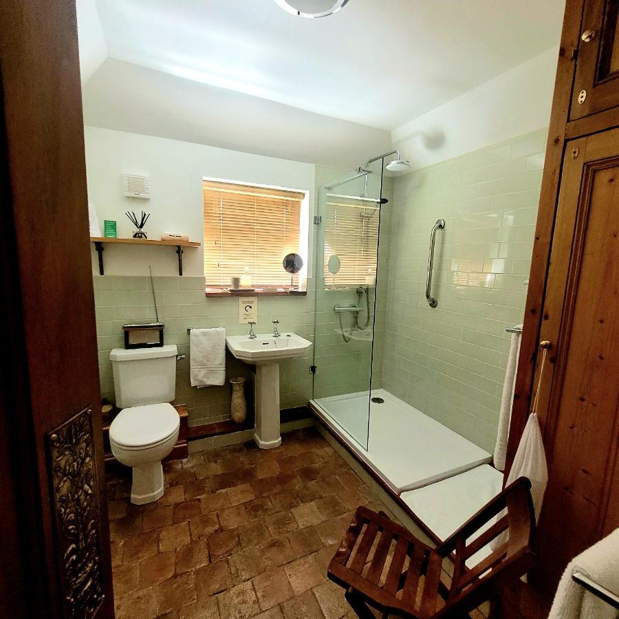 צ'יצ'סטר The Old School B&B מראה חיצוני תמונה