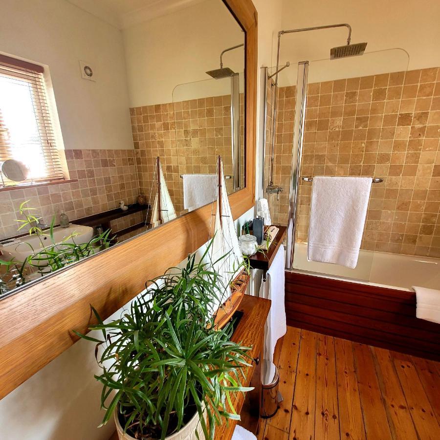 צ'יצ'סטר The Old School B&B מראה חיצוני תמונה